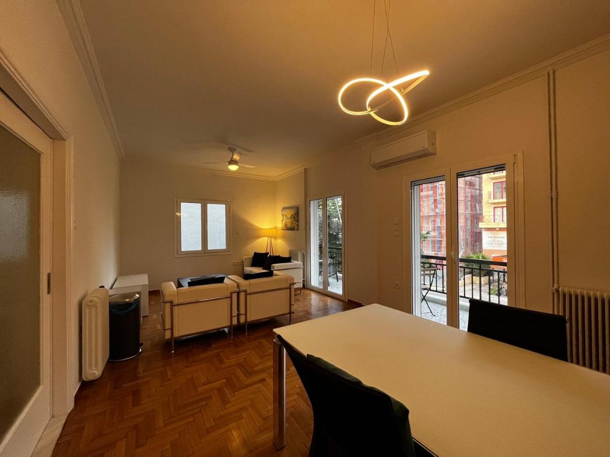 Faliro Comfort Apartment 10 Mins Walking To The Beach Atenas Exterior foto