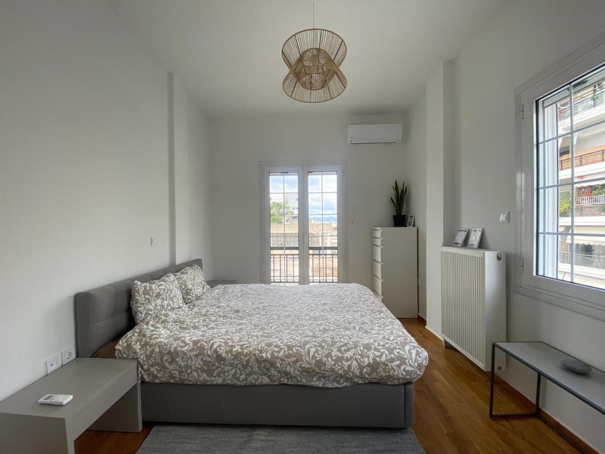 Faliro Comfort Apartment 10 Mins Walking To The Beach Atenas Exterior foto